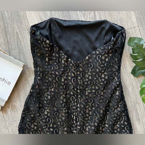 Vintage gunne sax by Jessica McClintock black patterned lace/gold sequin dress. - Picture 8 of 10